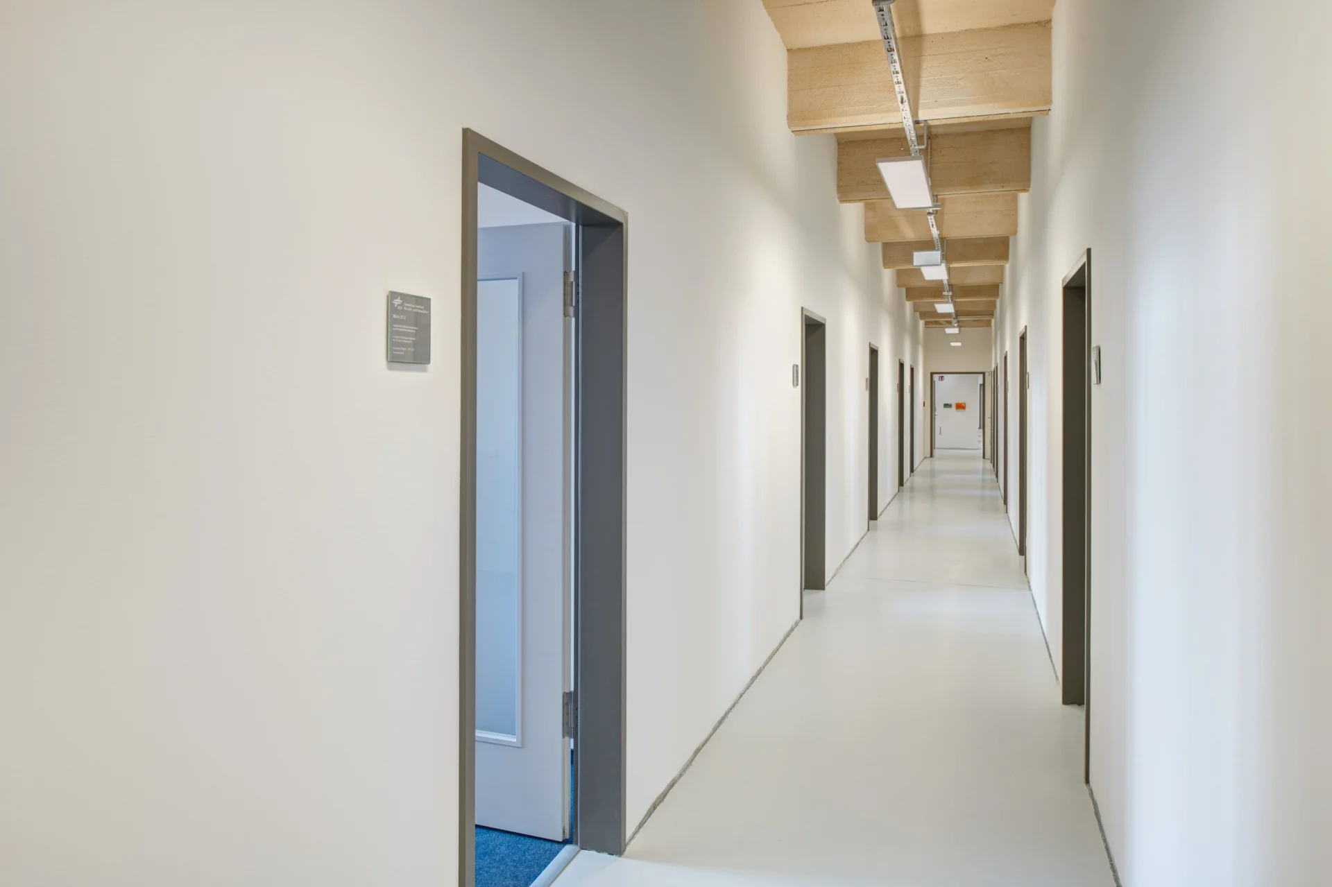 Büro-Etage mit ca. 1.200 m² zur sofortigen Vermietung