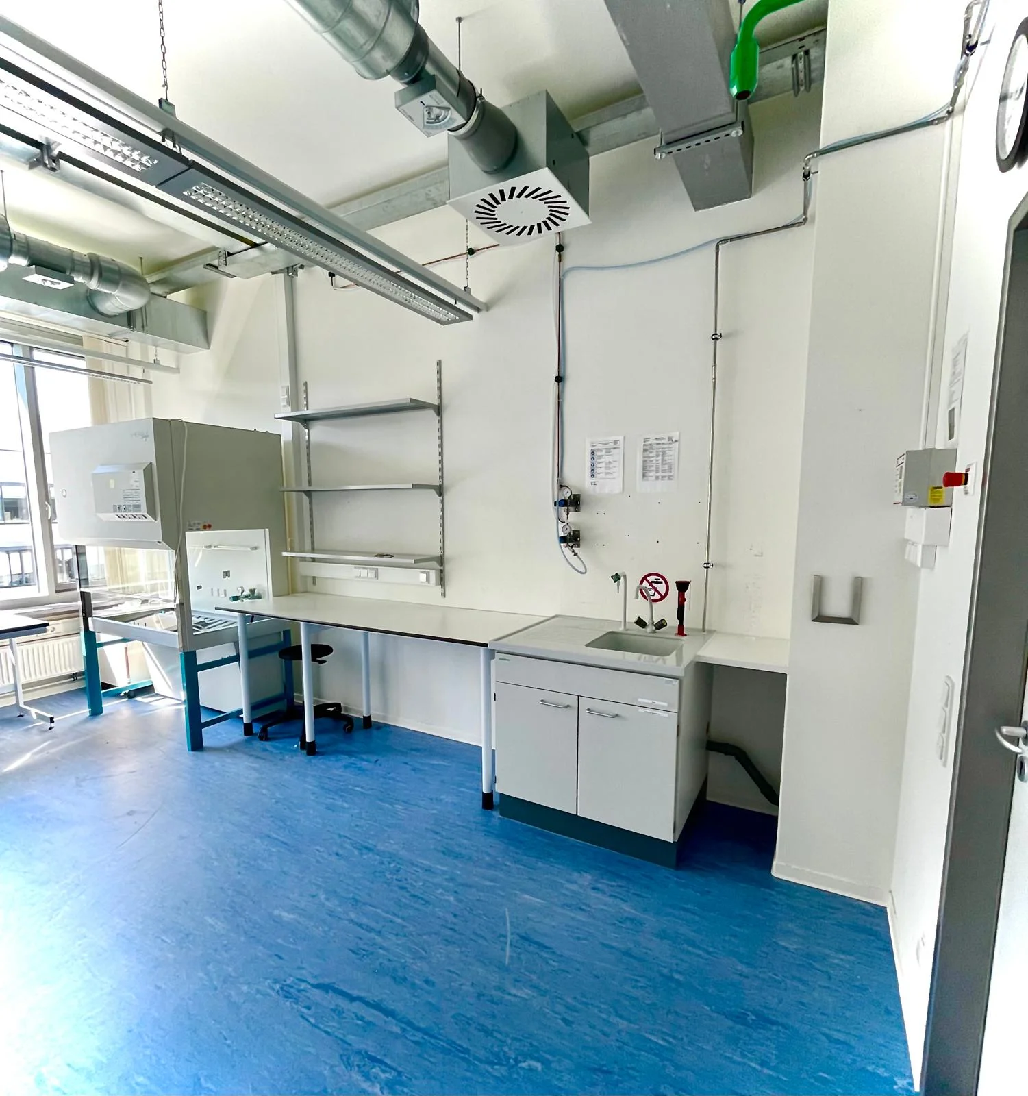 Coworking-Laborflächen – Wochenweise verfügbar