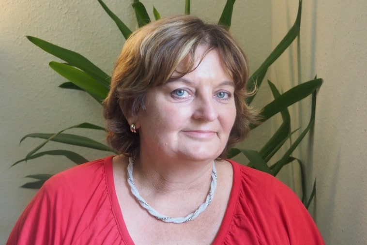 Kerstin Flasche