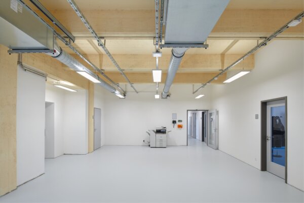 Büro-Etage mit ca. 1.200 m² zur sofortigen Vermietung