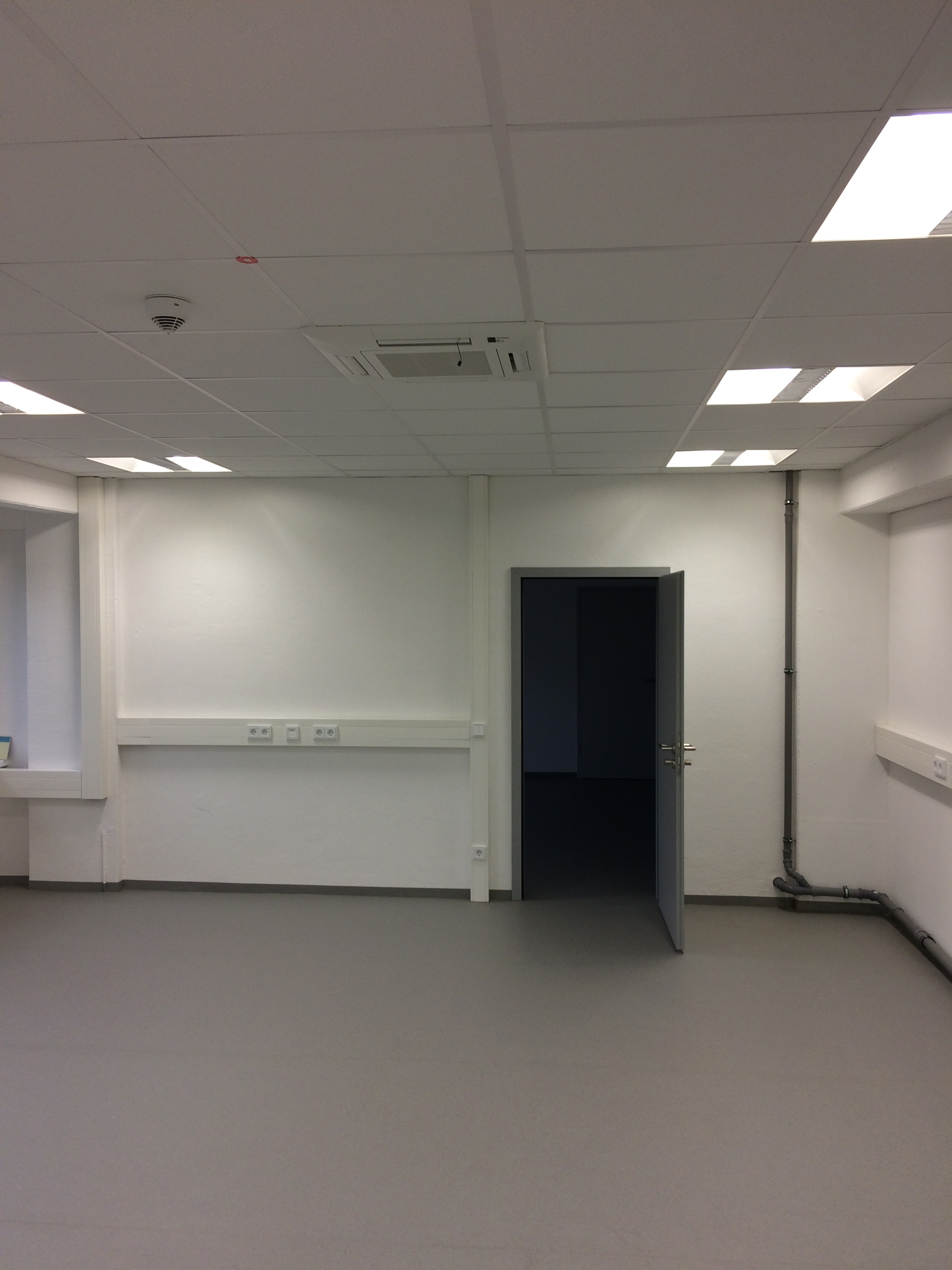 kleine Laboreinheit im Nanocenter